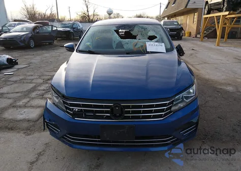 2017 Volkswagen Passat 1.8T R-Line из США, поврежденный, VIN 1VWDT7A36HC073746